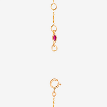 Load image into Gallery viewer, Bracelet Ava or jaune, rubis, émeraudes et saphirs roses fermoir.
