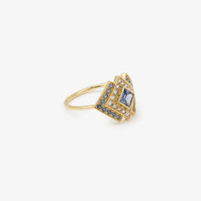 Load image into Gallery viewer, Ginger Bague 6 Bleue , or jaune , saphir bleu , diamant , saphirs verts
