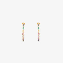 Load image into Gallery viewer, Boucles d&#39;oreilles créoles Rainbow, or jaune, émeraudes et saphirs multicolores face
