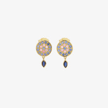 Load image into Gallery viewer, Boucles d’oreilles Babystone or jaune, saphirs bleus et roses face
