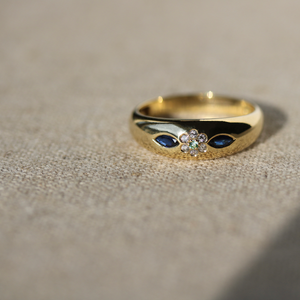 Miniflower Ring blue sapphire salt and pepper diamond emerald Sophie d'Agon