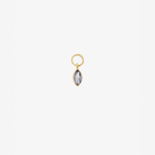 Load image into Gallery viewer, Charm piercing saphir Bleu lavande Or 18 carats Sophie d&#39;Agon Face
